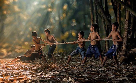 Permainan Tradisional : Sehat dan Senang Ala Jadul