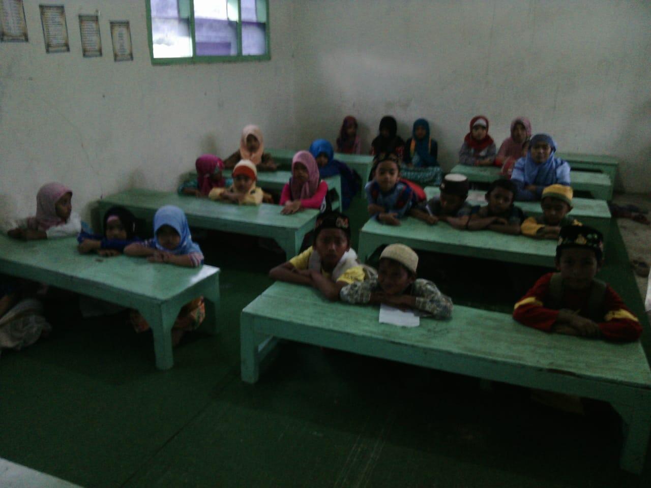 Perjuangan Menghidupkan TPQ Al-Hikmah Di Era Gadget