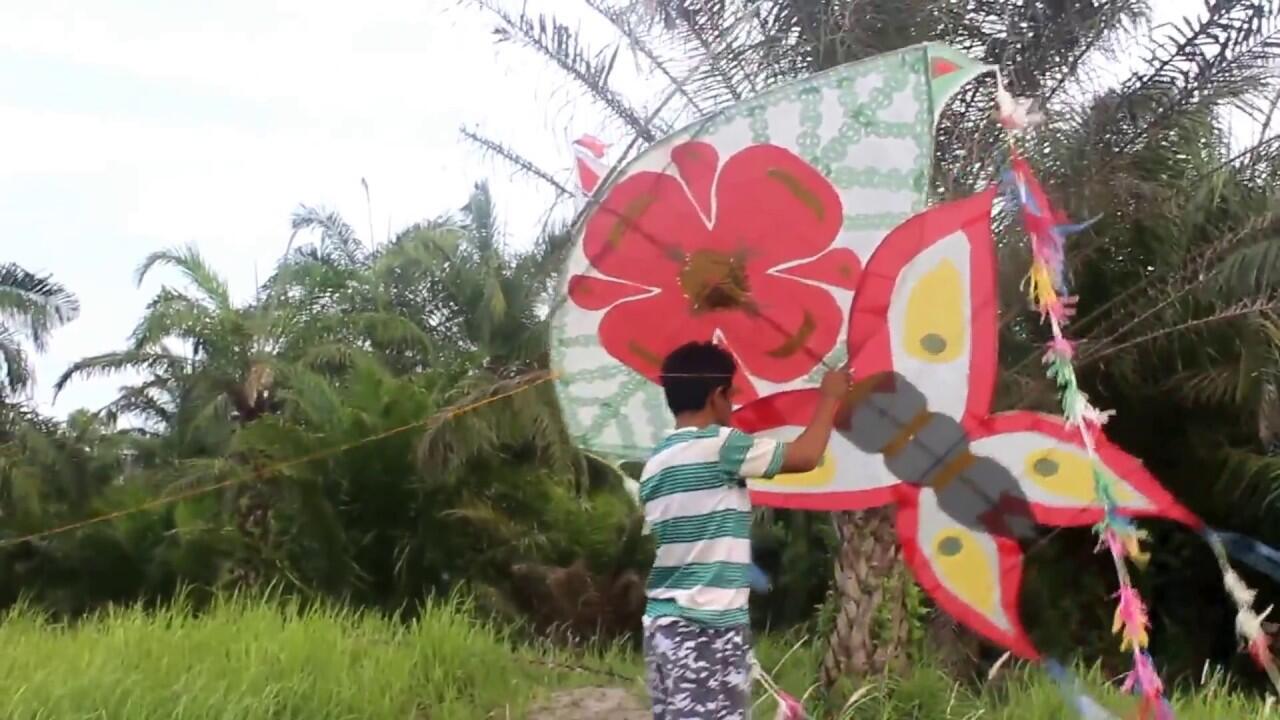 Masa kecil ? Sawah,kali,dolanan,dan rotan emak!
