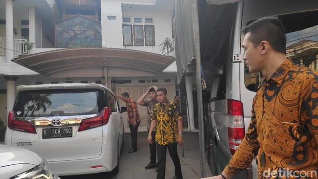 Prabowo Sambangi Kediaman Rachmawati, Bahas Apa?