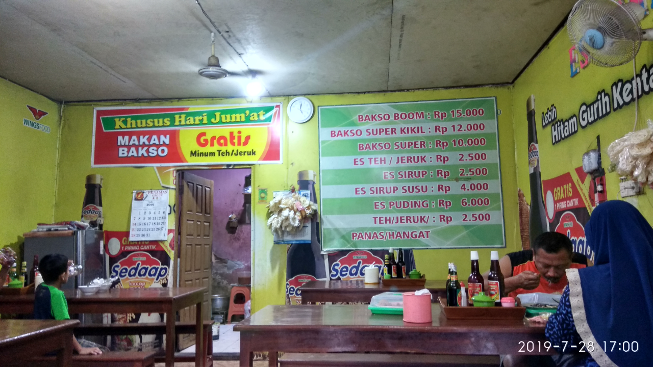 Bakso Solo Kikil Ternyata Memang Enak, Boleh di Coba