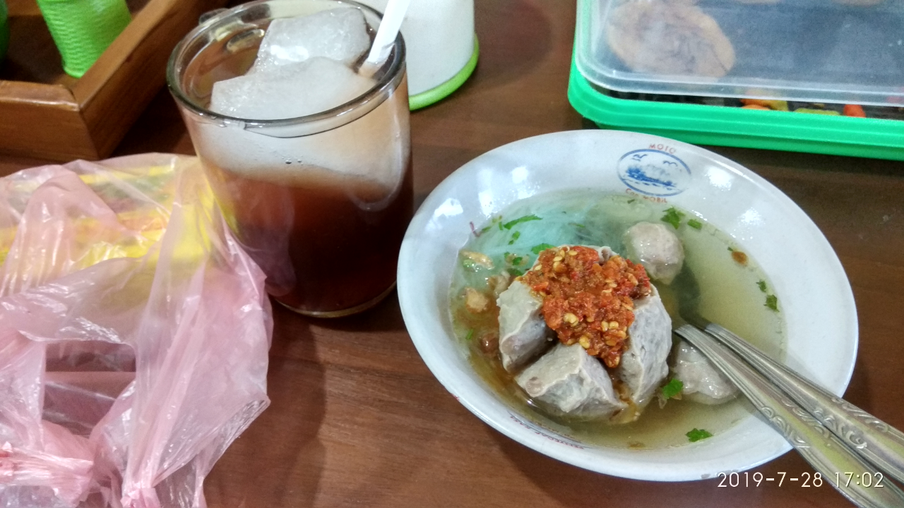 Bakso Solo Kikil Ternyata Memang Enak, Boleh di Coba