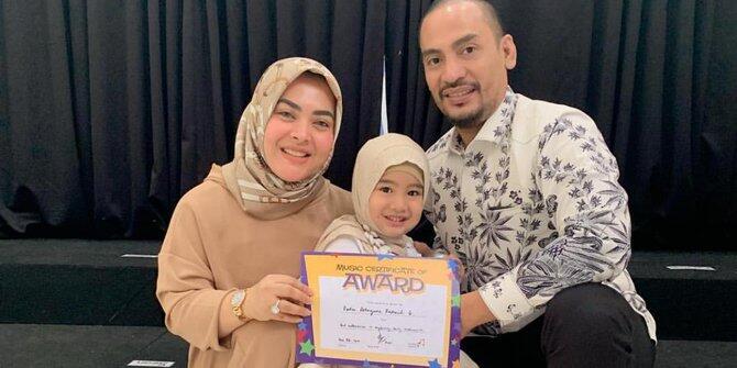Masih Kecil, Anak Aisyahrani Tenteng Tas Harga Puluhan Juta