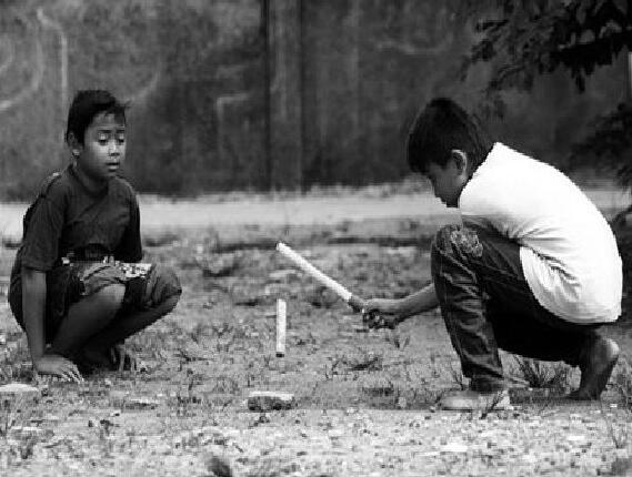 Menumbuhkan Nilai-Nilai Positif Lewat Permainan Tradisional