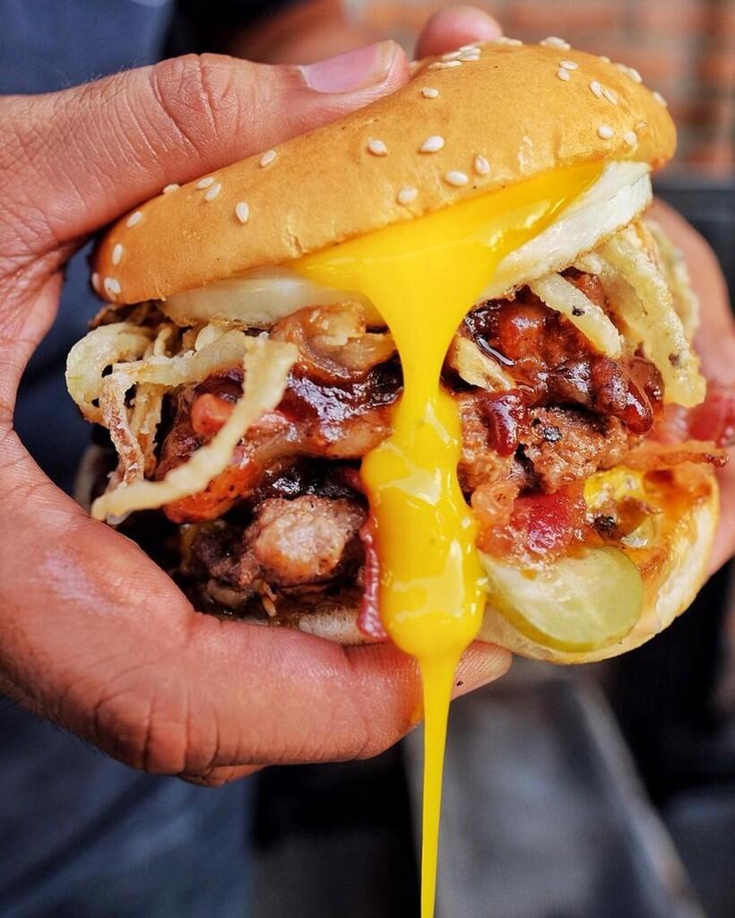 Bikin Ngiler! 5 Resto Burger Ini Dijamin Bikin Agan Sista Nggak Bisa Nahan Laper!