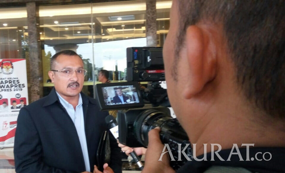 Dukung Gibran Jadi Wali Kota Solo Dicaci Maki, Ferdinand: Setan Gundul Makin Panik