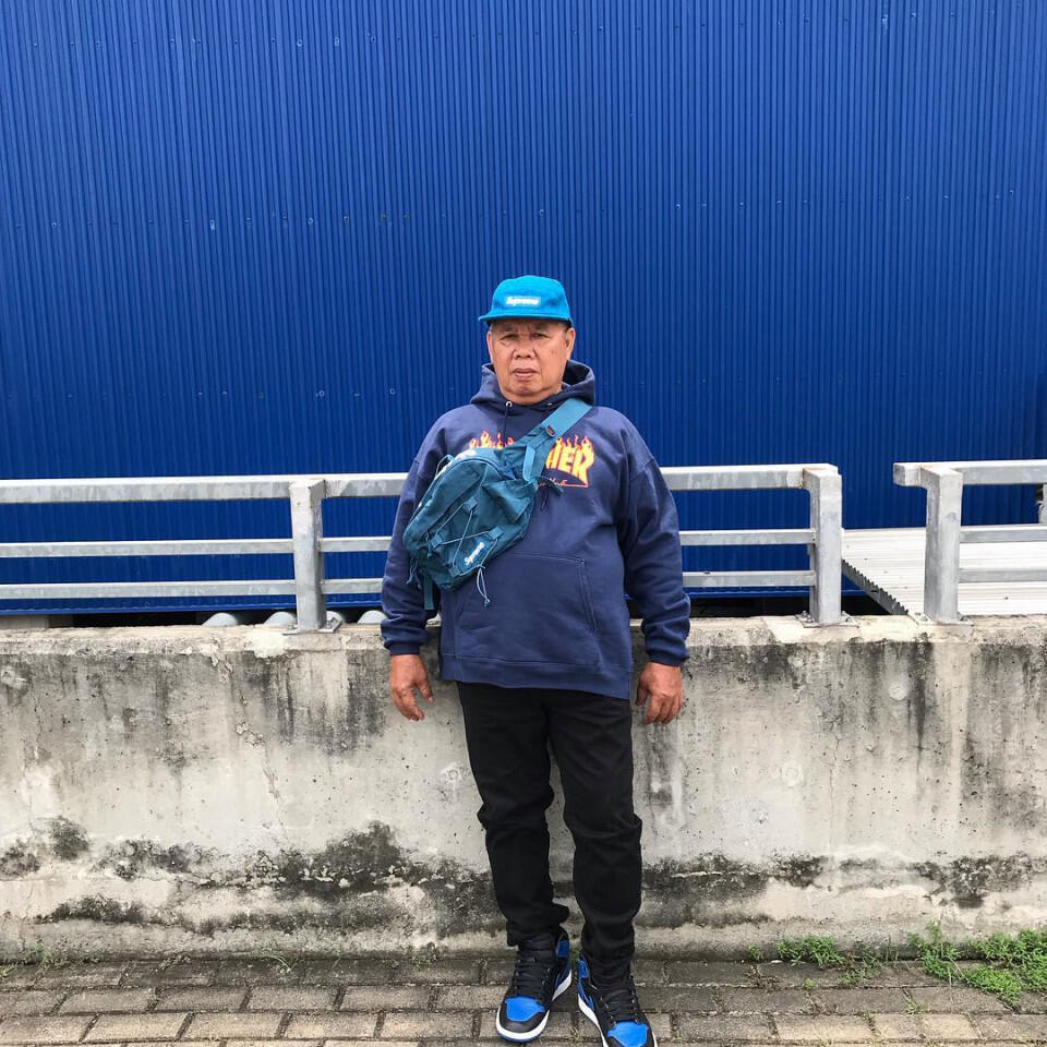 Hypegrandy: Kakek Asal Indonesia yang Hypebeast Banget. Millennials Lewat!