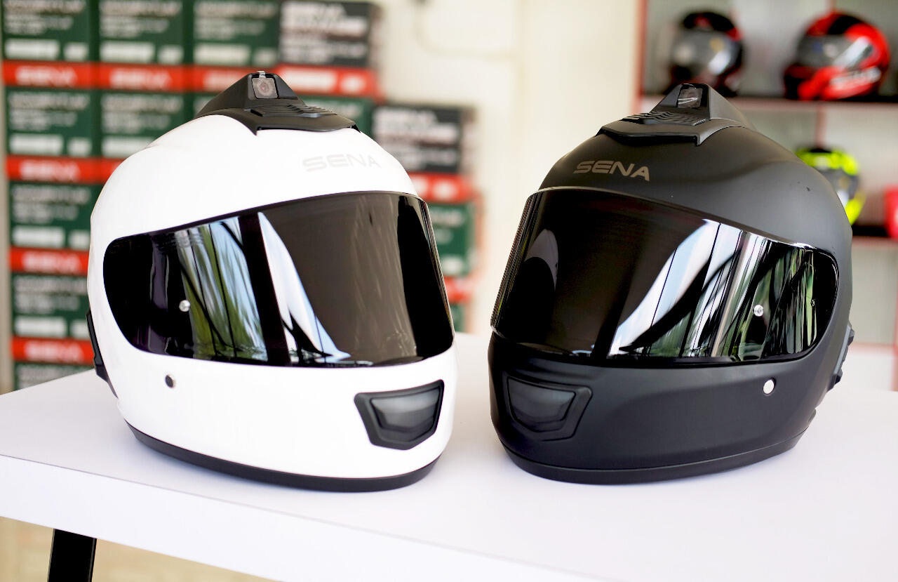 Musim MOTOVLOG, HELM - KAMERA HD- Interkom Pun JADI SATU