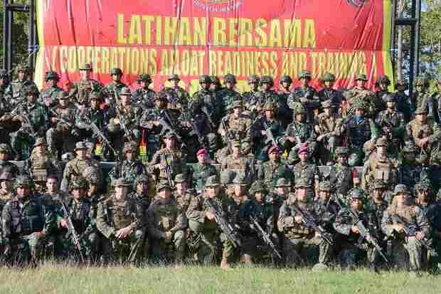 Tak Punya Dokumen, KapaI Angkatan Laut Amerika Ditahan di Pelabuhan Tanjung Wangi