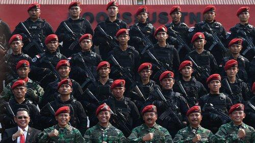 Seru ! Moeldoko dan Amnesty Rebutan Panggung Terorisme