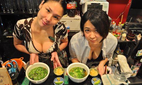 Takako Hayakawa, Penjual Mie Ramen yang Terkenal Seksi di Jepang &#91;BB++ gan&#93;