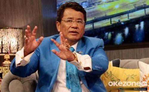 Hotman Paris Gelar Sayembara Berhadiah Mobil Lamborghini