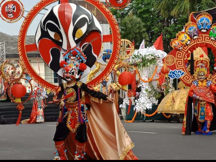 Kota Kecil dan Carnaval yang Mendunia