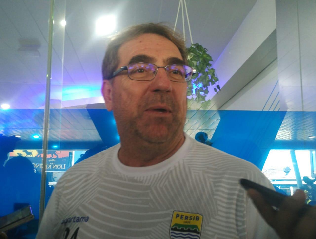 Jadi Laga Penting, Robert Menaruh Harapan Besar Lawan Barito