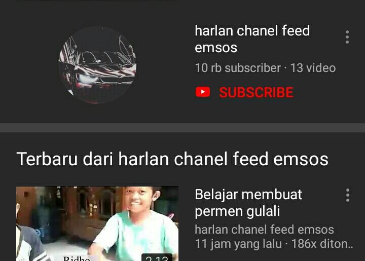 Bocah Bagikan Selebaran Channel Youtube Demi Biayai Orangtua Naik Haji