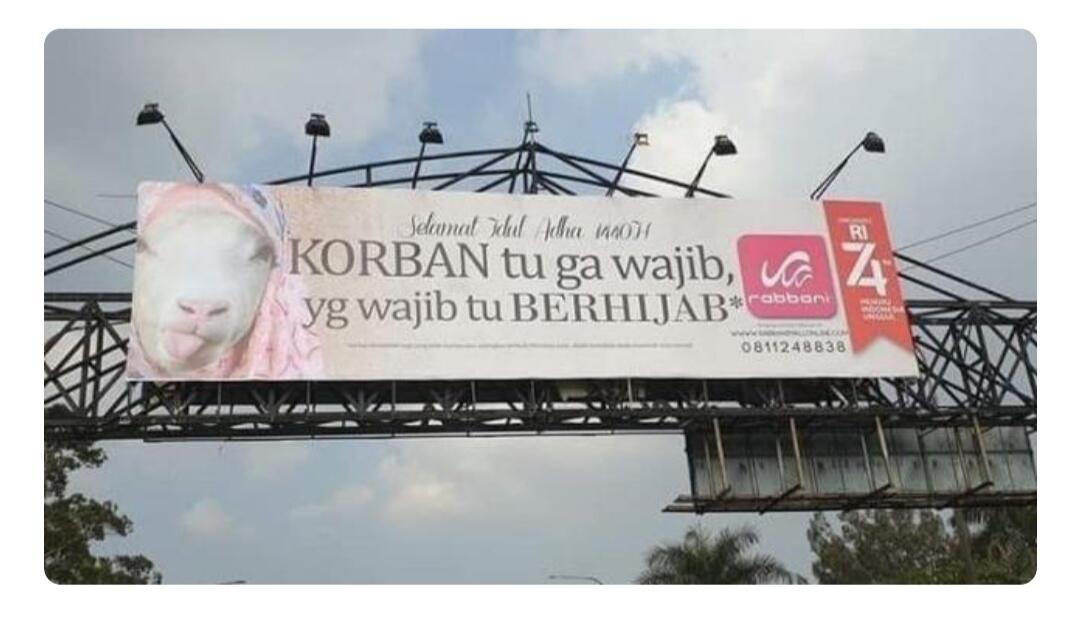 Viral Iklan Kambing Pakai JIlbab di Bandung, Warganet Berang