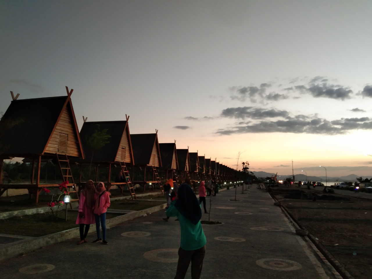 Sunsite Di Taman Panda