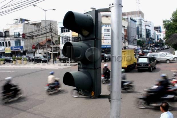 Sempat Mati, Puluhan Lampu Merah Kini Sudah Kembali Normal