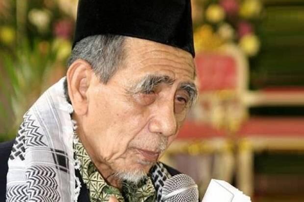 Innalillahi Wa Innailaihi Rojiun KH Maimoen Zubair Wafat di Mekkah