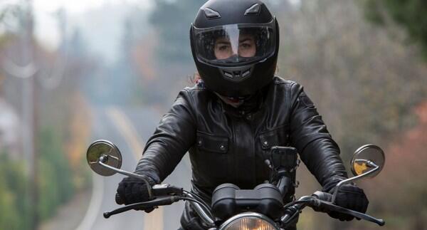 Cepat Lelah Saat Naik Motor? Perhatikan 5 Posisi Tubuh Berikut