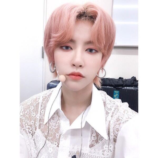 Disebut Sebagai The Next Amber f(x), 10 Potret Miya GWSN yang Boyish!