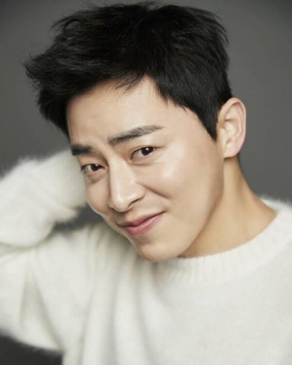 10 Perjalanan Karier Jo Jung Suk, Lawan Main Yoona dalam Film E.X.I.T