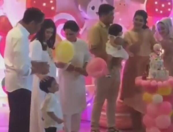 Cucu Jokowi Jan Ethes Segera Punya Adik?