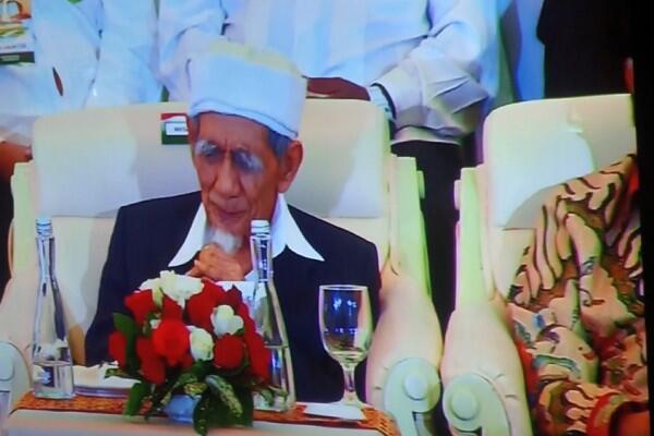 Innalillahi, Kiai Berpengaruh Mbah Moen Meninggal di Makkah