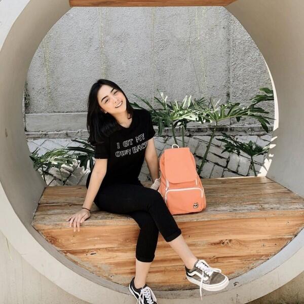 10 Pesona Azalia yang Berhasil Taklukan Hati Rizky Febian, Gemesin!