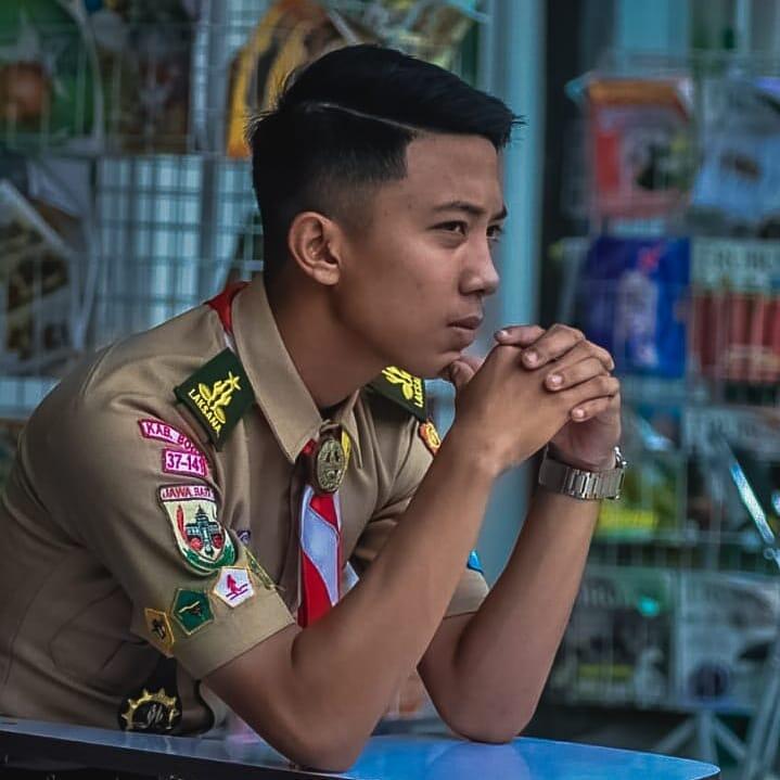 Sebatas Mengaguminya