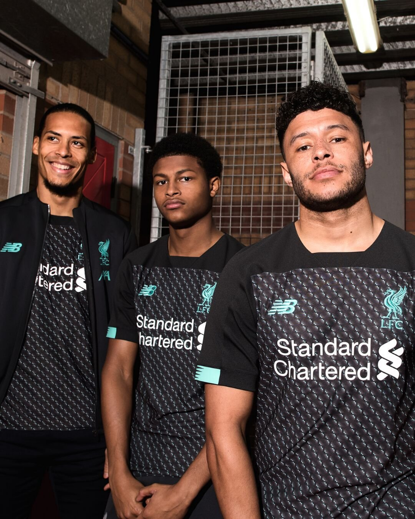 Jersey ketiga dari Top Six liga inggris, mana yang terbaik?