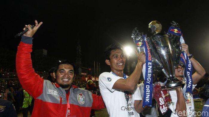 Final Piala Indonesia: Pesta di Mattoangin, Rusuh di Tebet