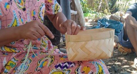 Besek Bambu Daging Kurban Masih Langka di Jakarta, Ada yang Jual Nggak Sih?