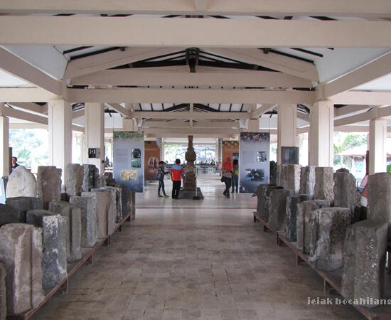 5 Tempat Bersejarah Peninggalan Kerajaan Majapahit di Mojokerto