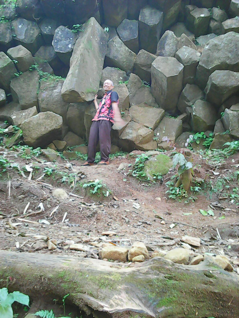 Watu Bahan Merupakan Peradaban Tertua Yang Ada Di Doro Pekalongan