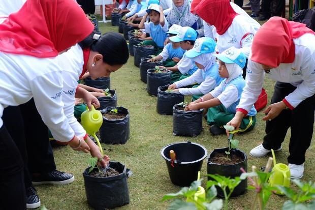Kementan dan OASE Ajak Anak di Batam Kenal Pertanian Sejak Dini