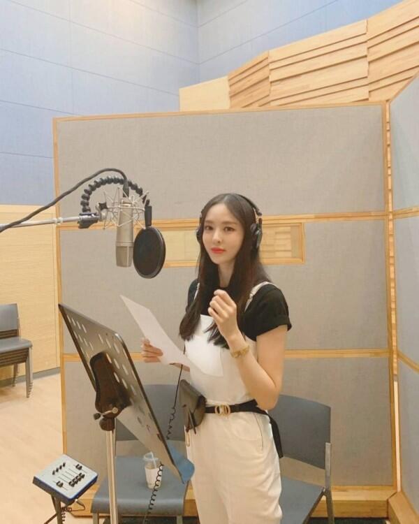 10 OOTD ala Lee Da Hee, Pemeran Cha Hyeon di KDrama Search: WWW