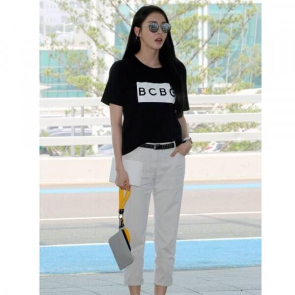 10 OOTD ala Lee Da Hee, Pemeran Cha Hyeon di KDrama Search: WWW