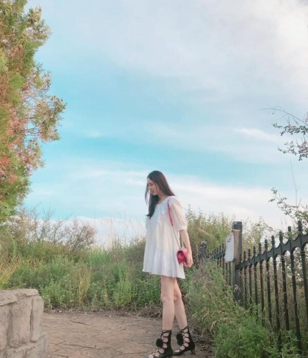 10 OOTD ala Lee Da Hee, Pemeran Cha Hyeon di KDrama Search: WWW