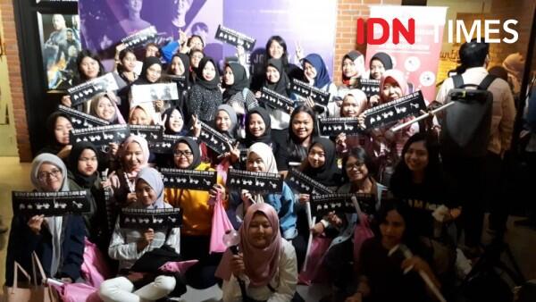 10 Potret Seru ARMY Indonesia Nonton "BRING THE SOUL: THE MOVIE" BTS