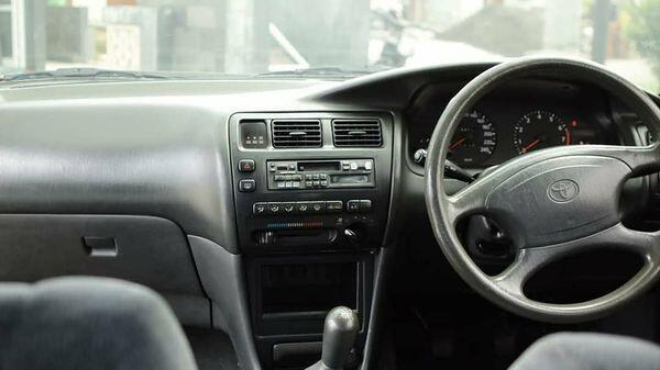 Review Toyota Great Corolla, Mobil Tangguh yang Tak Lekang Zaman