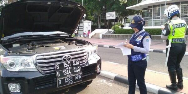 Ini Daftar Pelat Nomor Mobil-mobil Pejabat