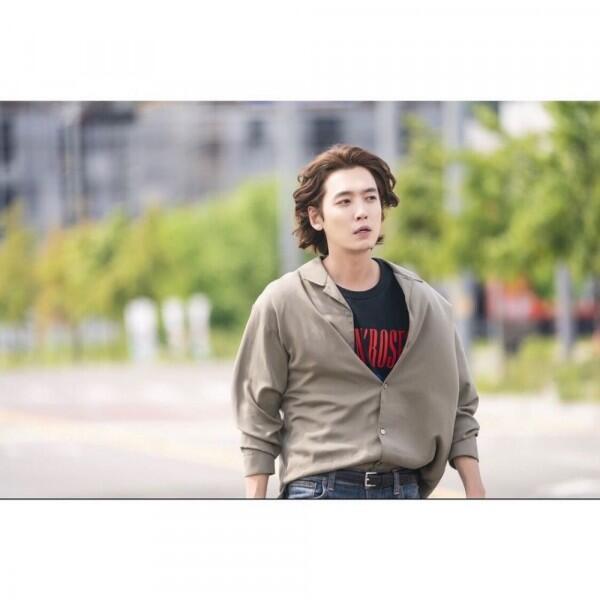 10 Potret Jung Kyung Ho, Komposer di When the Devil Calls Your Name