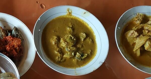5 Kenikmatan Wisata Kuliner di Rumah Makan Lubuak Lagan, Padang