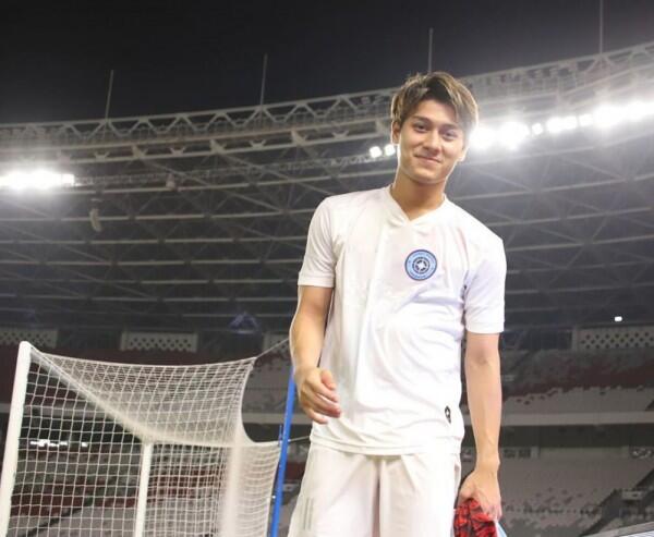 10 Potret Terbaru Rizky Billar, Pesinetron yang Jago Main Bola