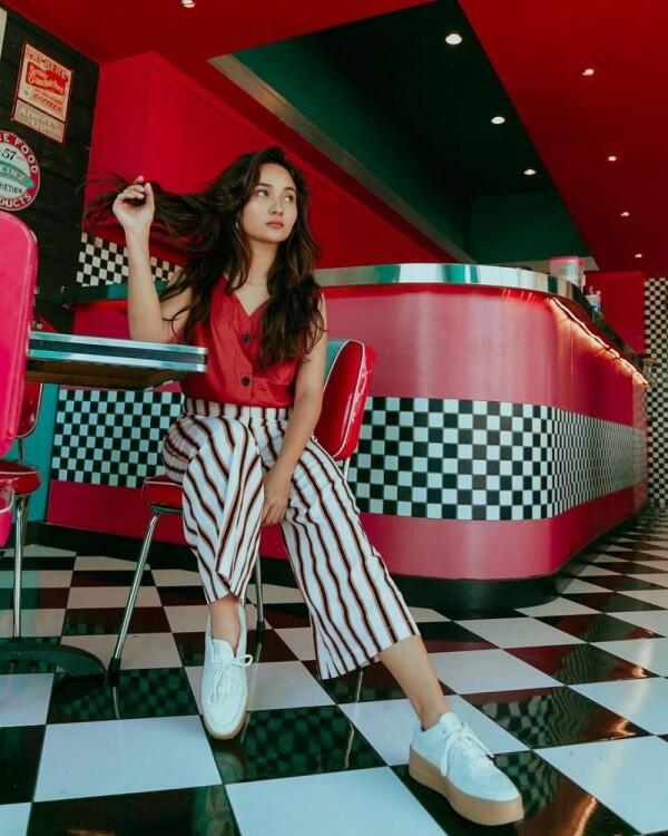 9 Gaya OOTD ala Naomi Zaskia, Kekasih Sule yang Baru