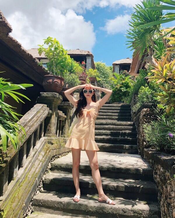 10 Hal Menarik yang Dilakukan Artis Barat & KPop Saat Liburan ke Bali