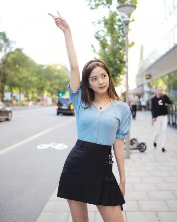 9 Inspirasi Busana Idol KPop Saat Musim Panas, Bikin OOTD makin Hits!