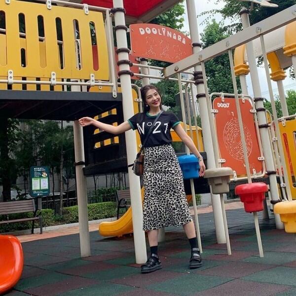 9 Inspirasi Busana Idol KPop Saat Musim Panas, Bikin OOTD makin Hits!
