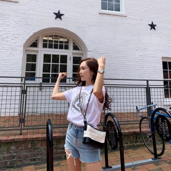 9 Inspirasi Busana Idol KPop Saat Musim Panas, Bikin OOTD makin Hits!